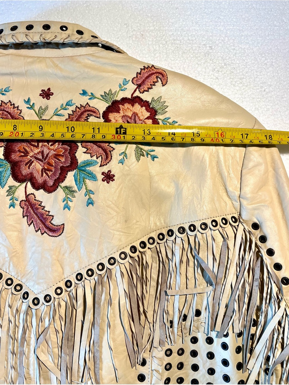 Double D Ranch Cream Leather Fringe Jacket with Embroidered Florals size M - Picture 10 of 16